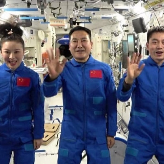 الصين..عودة 3 رواد فضاء بعد مهمة استغرقت 6 أشهر