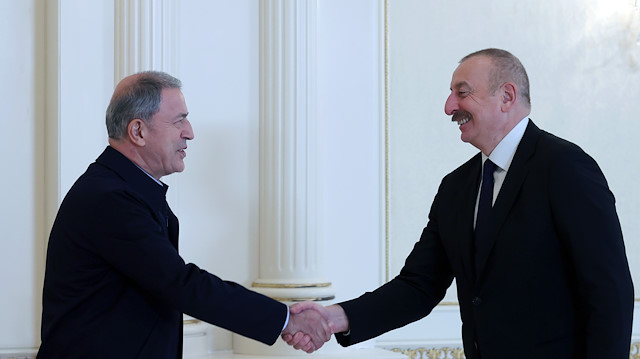 باكو.. الرئيس الأذربيجاني يستقبل وزير الدفاع التركي