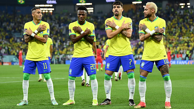 Brezilyalı futbolcuların gol sevinci.