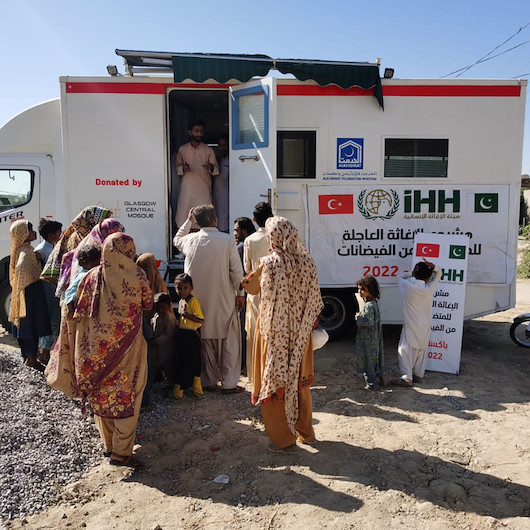 İHHnın Pakistanda sel mağdurlarına yardımları sürüyor