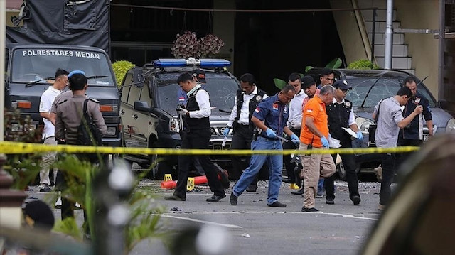 إندونيسيا.. قتيلان في تفجير انتحاري استهدف مركزا للشرطة 