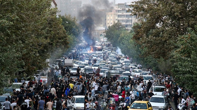 منظمة حقوقية: ارتفاع قتلى مظاهرات إيران إلى 458