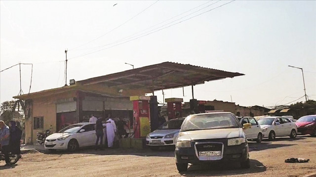 Şam'da petrol istasyonu.