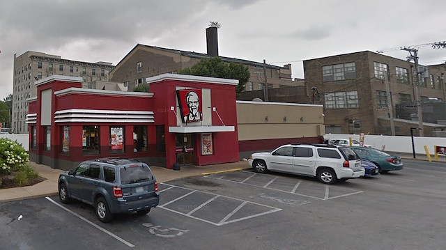 Fast-food zinciri çalışanı vuruldu
