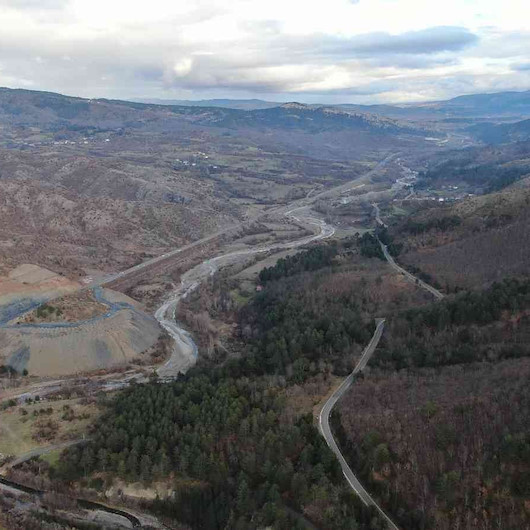 Kastamonu'da iki ilçeyi birbirine bağlayan karayolu ulaşıma kapatıldı