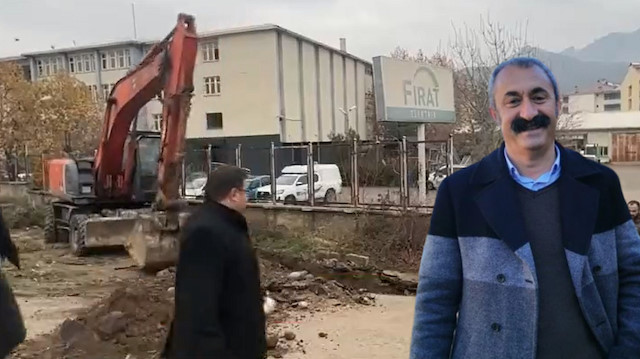 Tunceli Belediyesi ekipleri, elektrik şirketi önünde kazı çalışması başlattı.