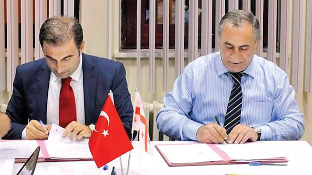 Süleyman Çelik 15 dönümlük arazisini protokol imzalanarak geri aldı. 