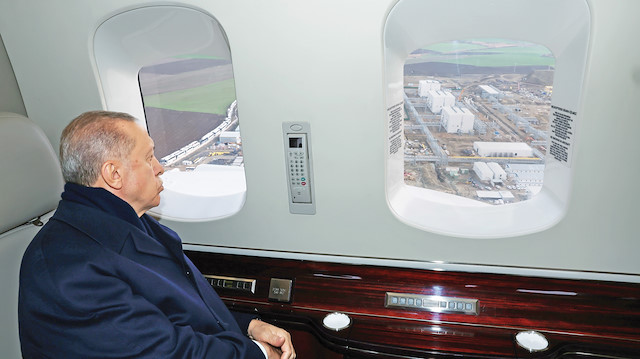 Cumhurbaşkanı Erdoğan törenden önce tesisi havadan inceledi.