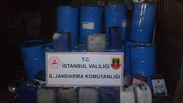 12 ton etil alkol ile 100 ml şişelerde yaklaşık 18 bin şişe sahte alkol piyasaya sürülecekti.