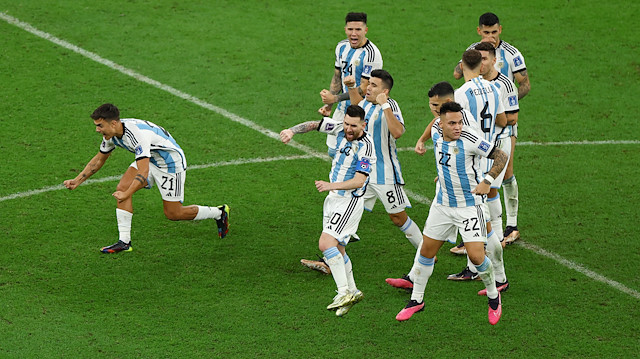 Arjantinli futbolcuların son penaltı sonrasında yaşadığı sevinç