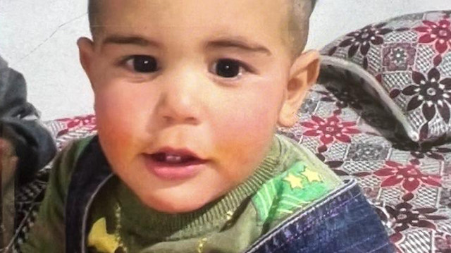  Sağlık ekiplerince yapılan kalp masajı sonrası Kepez Devlet Hastanesi'ne kaldırılan Bekir Alnasır, hayatını kaybetti.