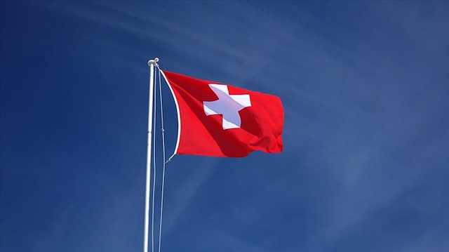 İsviçre bayrağı (Arşiv)