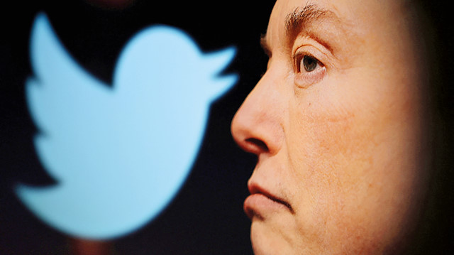 ​Elon Musk, Twitter kullanıcılarına, “Twitter’ın yöneticiliğini bırakayım mı?” diye sordu