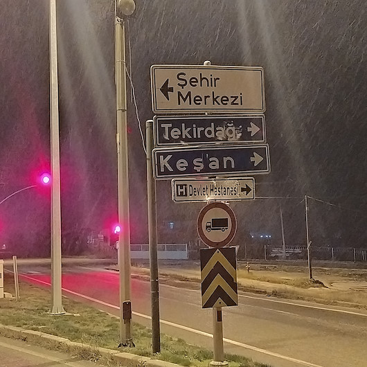 Kırklareli ve Tekirdağ'da kar yağışı başladı