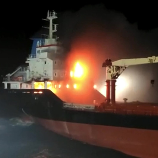 Sinop açıklarında kuru yük gemisinde yangın: 10'u ağır 16 yaralı, kaptan kayıp