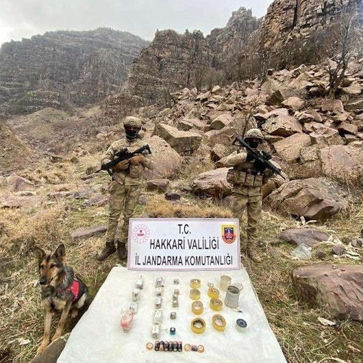 Hakkari'de 16 adet patlayıcı ele geçirildi