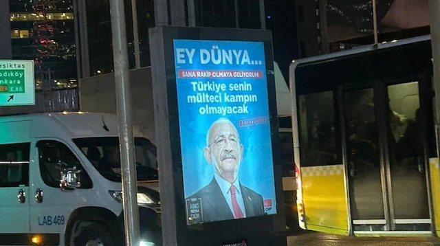 Kemal Kılıçdaroğlu'nun afişleri  İstanbul'da.