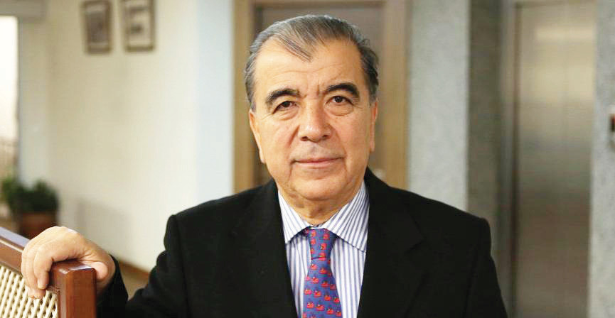 Enver Altaylı.