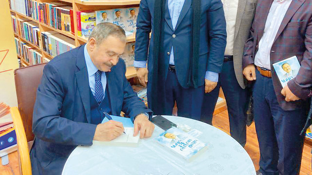 Eski Çevre ve Orman Bakanı Veysel Eroğlu’nun, “Suya Atılan İmza” isimli hatıralarını kaleme aldığı kitabı İnkılap Yayınevi’nden çıktı.