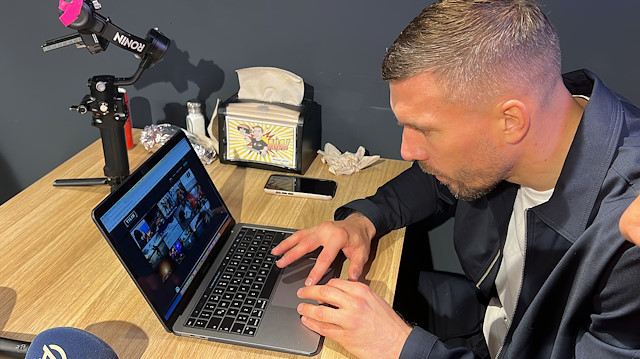 Podolski, 37 yaşında Gornik Zabre formasını giyiyor.