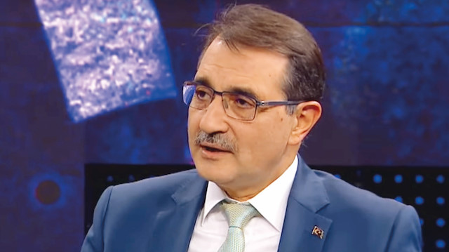 Bakan Dönmez, dün akşam TVNET’te yayınlanan Net Bakış programında gazeteciler Serhat İbrahimoğlu, Nedim Şener ve Mete Yarar’ın sorularını cevapladı.
