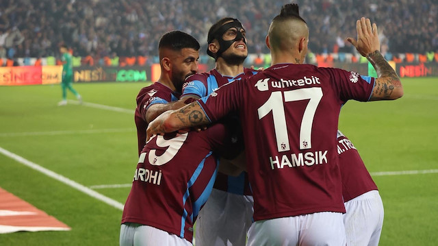 Trabzonsporlu oyuncuların gol sevinçleri