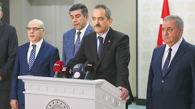 ​Milli Eğitim Bakanı Mahmut Özer, özel okul zammının yüzde 65 olarak belirlendiğini açıkladı.