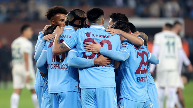 Trabzonspor geçen sezon deplasmandaki 19 maçta 11 galibiyet 5 beraberlik ve 3 mağlubiyet almıştı.