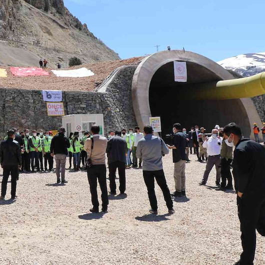 Kop Dağı Tüneli’nde sona doğru yaklaşıldı: Kış çilesi bitecek