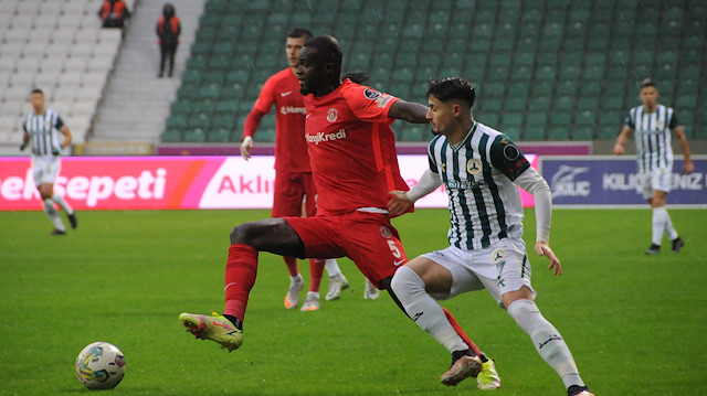 Ümraniyespor, bu sezonki 3. galibiyetini aldı.