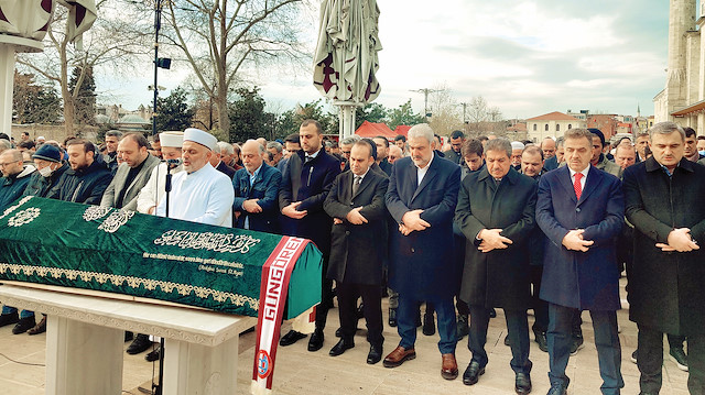 Güngören Kurucu Belediye Başkanı ve eski AK Parti Milletvekili Yahya Baş, 71 yaşında hayatını kaybetti.