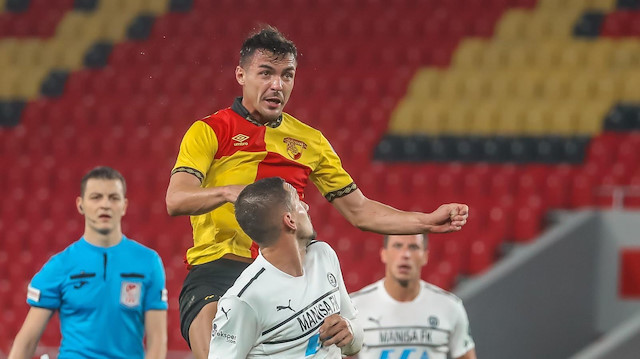 25 yaşındaki Slovenyalı, 21-22 sezonun başında İzmir ekibine gelmişti.