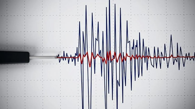 İzmir beşik gibi: Son 4 günde 142 deprem meydana geldi