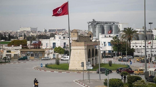 تونس تبقي أسعار الفائدة دون تغيير وتحذر من الاقتراض المحلي