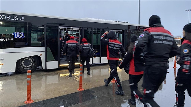 Arama kurtarma ekipleri ve yardım malzemeleri İstanbul'dan yola çıktı