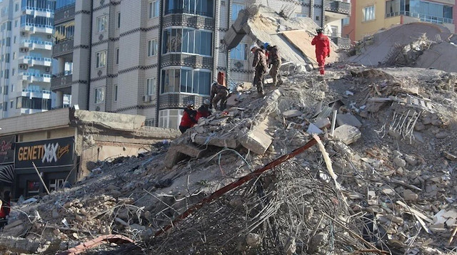 Gaziantep'te yıkılan binanın şantiye şefi gözaltına alındı