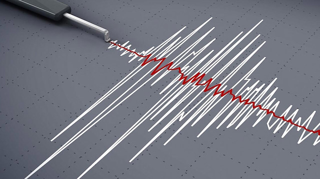 Japonya 6,1 büyüklüğünde depremle sarsıldı