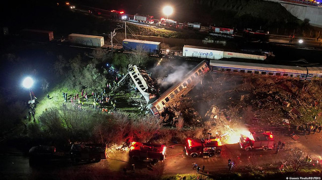 Yunanistan'da tren kazasında ölenlerin sayısı 42'ye yükseldi