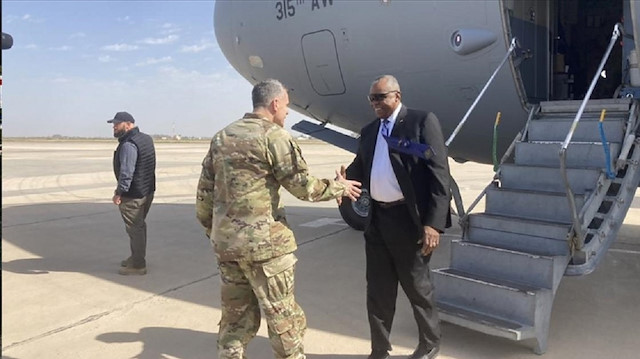 وزير الدفاع الأمريكي يصل بغداد "في زيارة غير معلنة مسبقا" 