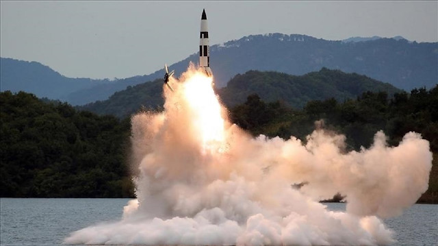 كوريا الشمالية تطلق صاروخا باليستيا باتجاه البحر الأصفر 