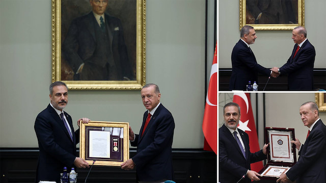 Cumhurbaşkanı Erdoğan, Hakan Fidan'a 'üstün hizmet madalyası' verdi