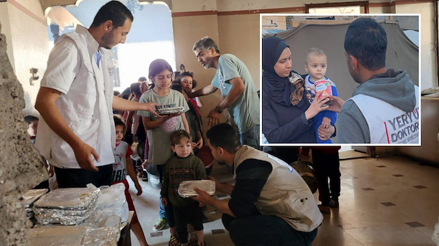 Yeryüzü Doktorları ekibi Gazze'de süt ve mama dağıtımı yaptı