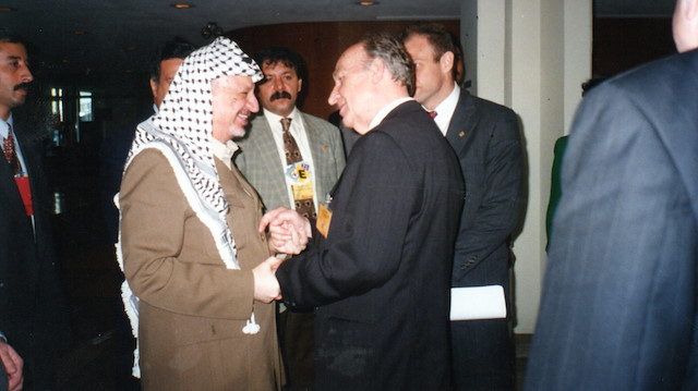 Asker ve mütefekkir Boşnak lider Aliya İzetbegoviç, Filistin davasının destekçisiydi