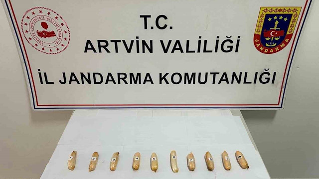 Hepsini bağırsağında saklamış: İranlı şüpheli Artvin'de gözaltına alındı