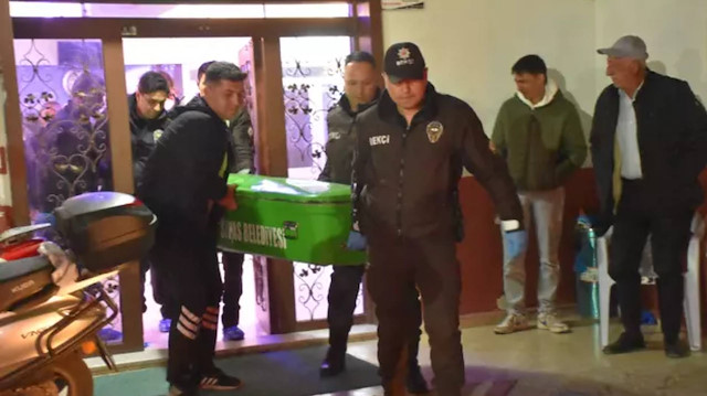 Sivas'ta iki kardeş evlerinde ölü bulundu: Maskeli şüpheli aranıyor