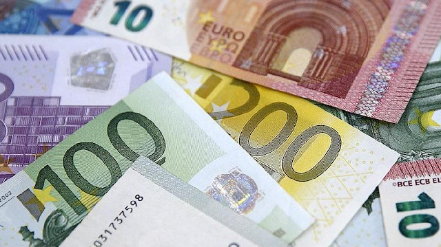 O ülke Euro'ya geçiyor: Tarihi açıkladılar