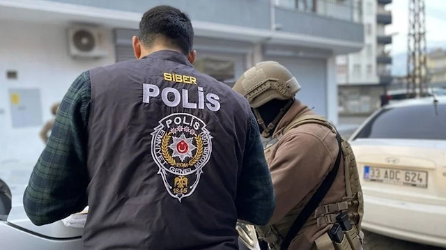 Sosyal medya fenomenlerine operasyon: 10 kişi gözaltına alındı