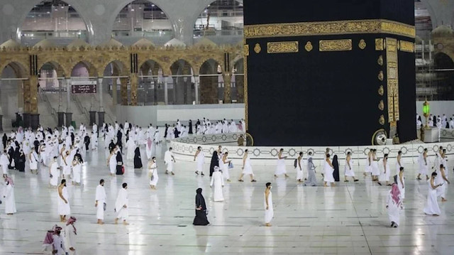 İran-İsrail savaşının gölgesi Hac ibadetine düştü: 12 bin 500 hacı Suudi Arabistan’da mahsur
