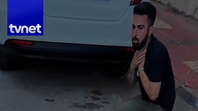 Yoldan geçerken boğazına şeker kaçan adamı kurtardı