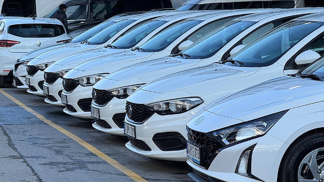 Ticaret Bakanlığı duyurdu: İkinci el oto satışında 6 ay-6 bin kilometre düzenlemesinde süre 6 ay uzatıldı